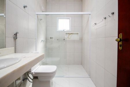 Casa de condomínio para alugar com 319m², 5 quartos e 6 vagas Casa de condomínio para alugar com 319m², 5 quartos e 6 vagasBanheiro Suíte
