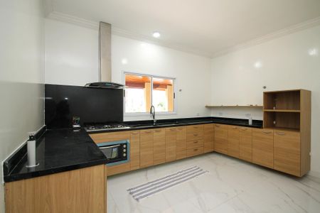 Casa de condomínio para alugar com 319m², 5 quartos e 6 vagas Casa de condomínio para alugar com 319m², 5 quartos e 6 vagasCozinha