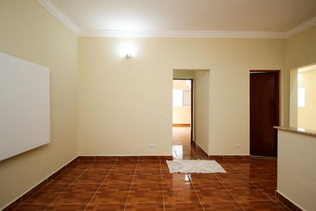 Sala de TV de casa de condomínio para alugar com 5 quartos, 319m² em Cemucam, Cotia
