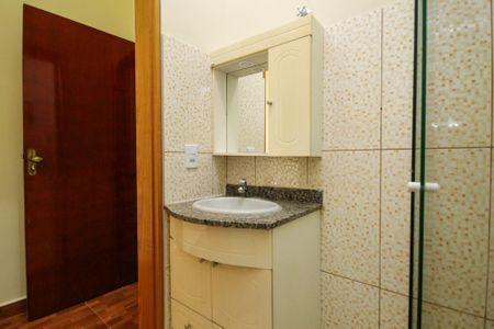 Casa de condomínio para alugar com 319m², 5 quartos e 6 vagas Casa de condomínio para alugar com 319m², 5 quartos e 6 vagasBanheiro Suíte de Serviço