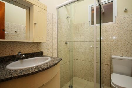 Casa de condomínio para alugar com 319m², 5 quartos e 6 vagas Casa de condomínio para alugar com 319m², 5 quartos e 6 vagasBanheiro Suíte de Serviço