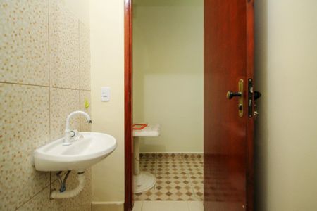 Casa de condomínio para alugar com 319m², 5 quartos e 6 vagas Casa de condomínio para alugar com 319m², 5 quartos e 6 vagasLavabo de Serviço