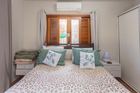 Quarto Suíte 1 de casa à venda com 3 quartos, 200m² em Jardim Maria Rita, São Paulo
