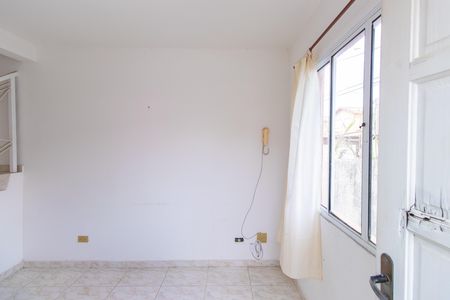 Sala de casa de condomínio para alugar com 2 quartos, 65m² em Petrópolis, Cotia