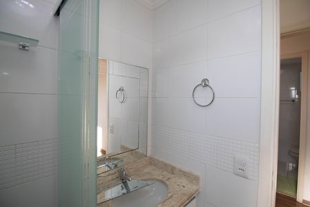 Apartamento para alugar com 65m², 3 quartos e 1 vaga Apartamento para alugar com 65m², 3 quartos e 1 vagaBanheiro da Suíte