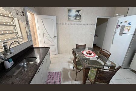 Casa à venda com 3 quartos, 284m² em Vila Rosalia, Guarulhos