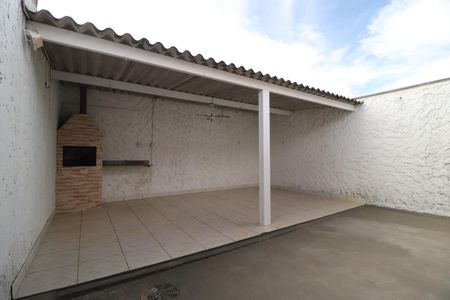Casa de condomínio para alugar com 90m², 2 quartos e 2 vagasVaranda