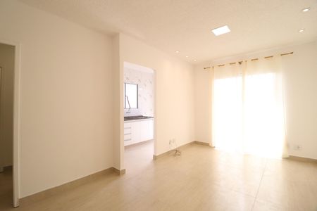 Casa de condomínio para alugar com 90m², 2 quartos e 2 vagasSala