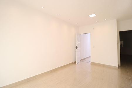 Sala de casa de condomínio para alugar com 2 quartos, 90m² em Aclimação, Uberlândia