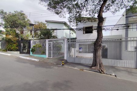 Fachada de casa à venda com 3 quartos, 200m² em Santo Amaro, São Paulo