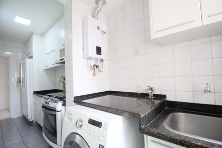 Área de Serviço de apartamento à venda com 3 quartos, 68m² em Vila Andrade, São Paulo