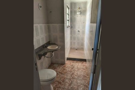 Banheiro de apartamento para alugar com 2 quartos, 63m² em Anchieta, Nilópolis