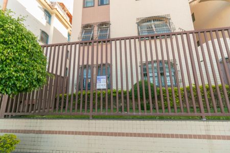 Apartamento à venda com 3 quartos, 135m² em Alto Caiçaras, Belo Horizonte