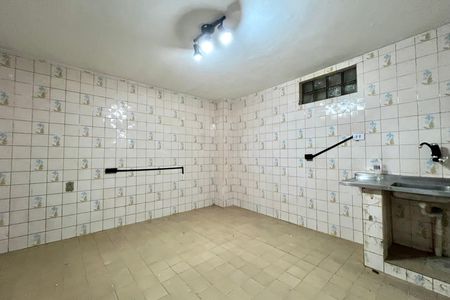 Cozinha de casa para alugar com 1 quarto, 46m² em Cidade Nova, São Paulo