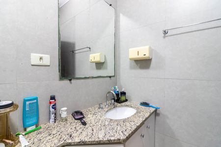 Banheiro de casa à venda com 4 quartos, 200m² em Vila Bancaria Munhoz, São Paulo