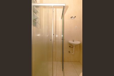 Banheiro de apartamento para alugar com 2 quartos, 55m² em Centro Histórico, Porto Alegre