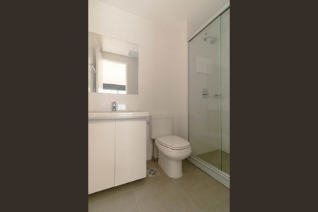 Banheiro de apartamento para alugar com 1 quarto, 48m² em Jardim do Salso, Porto Alegre
