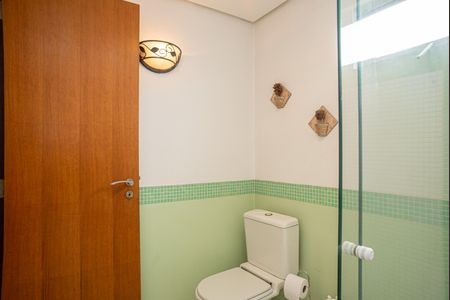 Apartamento à venda com 140m², 2 quartos e 1 vaga Apartamento à venda com 140m², 2 quartos e 1 vagaBanheiro da Suíte 2