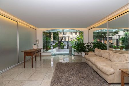 Apartamento à venda com 140m², 2 quartos e 1 vaga Apartamento à venda com 140m², 2 quartos e 1 vagaÁrea comum - Hall Social