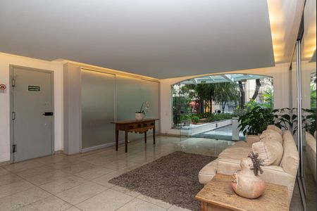 Apartamento à venda com 140m², 2 quartos e 1 vaga Apartamento à venda com 140m², 2 quartos e 1 vagaÁrea comum - Hall Social