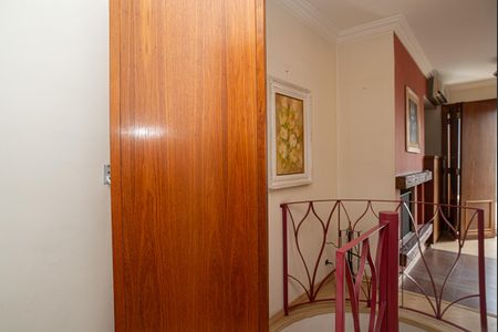 Apartamento à venda com 140m², 2 quartos e 1 vaga Apartamento à venda com 140m², 2 quartos e 1 vagaCloset da Suíte 2