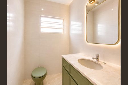 Banheiro de casa para alugar com 4 quartos, 525m² em Vila Mariana, São Paulo