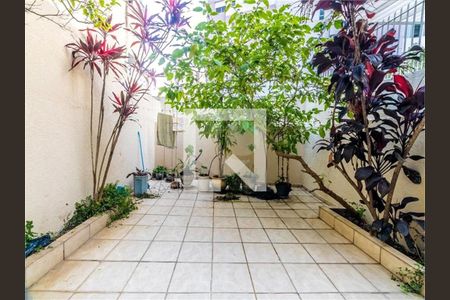 Área externa de casa para alugar com 4 quartos, 525m² em Vila Mariana, São Paulo