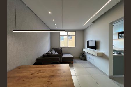 Sala de apartamento para alugar com 2 quartos, 73m² em Castelo, Belo Horizonte