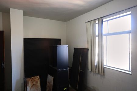 Quarto de apartamento à venda com 2 quartos, 75m² em Floresta, Belo Horizonte