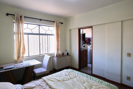 Sala de apartamento à venda com 2 quartos, 75m² em Floresta, Belo Horizonte