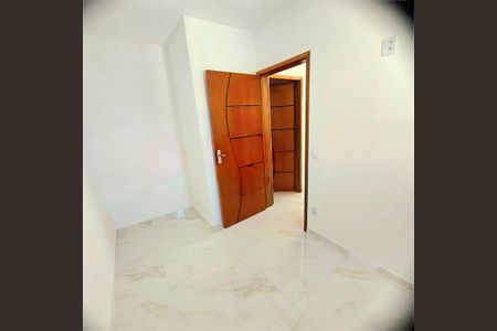 Apartamento à venda com 2 quartos, 37m² em Vila Marieta, São Paulo