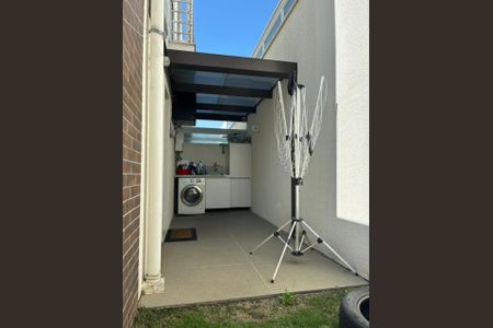 Área de serviço de casa de condomínio à venda com 3 quartos, 172m² em Fazenda Santana, Vinhedo
