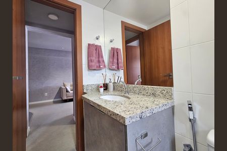 Corredor de apartamento para alugar com 2 quartos, 66m² em Barra, Salvador