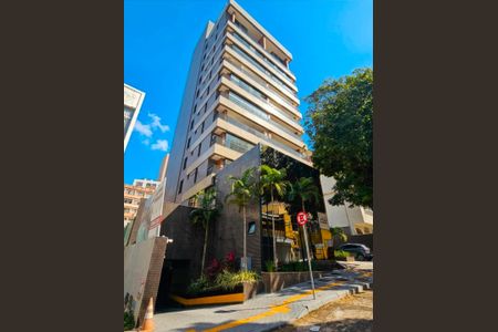 Fachada de apartamento para alugar com 2 quartos, 66m² em Barra, Salvador