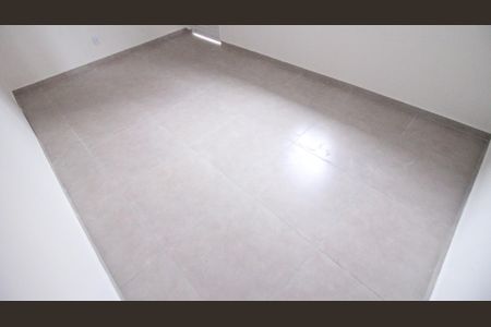 Quarto 2 de casa para alugar com 2 quartos, 100m² em Vila Independencia, São Paulo