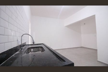 Cozinha de casa para alugar com 2 quartos, 100m² em Vila Independencia, São Paulo