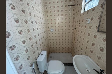 Banheiro da Suíte de casa para alugar com 2 quartos, 70m² em Osvaldo Cruz, Rio de Janeiro