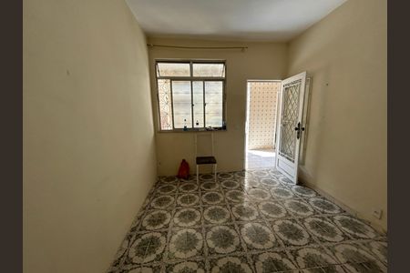 Sala de casa para alugar com 2 quartos, 70m² em Osvaldo Cruz, Rio de Janeiro