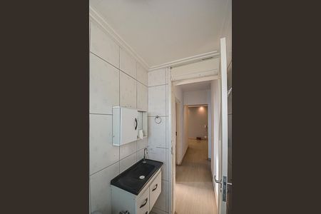 Banheiro de apartamento para alugar com 2 quartos, 55m² em Vila Planalto, São Bernardo do Campo