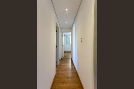 corredor de apartamento à venda com 3 quartos, 67m² em Jardim Monte Kemel, São Paulo