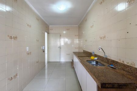 Cozinha de apartamento para alugar com 2 quartos, 78m² em Vila Tupi, Praia Grande
