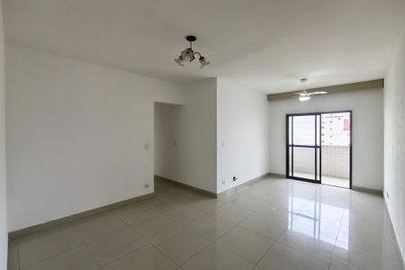 Sala de apartamento para alugar com 2 quartos, 78m² em Vila Tupi, Praia Grande