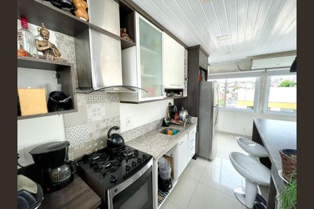 Cozinha de apartamento à venda com 2 quartos, 70m² em Santo Antônio, Porto Alegre