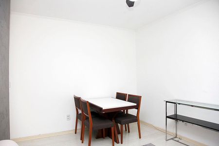 Sala de apartamento para alugar com 1 quarto, 50m² em Menino Deus, Porto Alegre