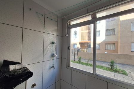 Área de Serviço de apartamento para alugar com 2 quartos, 55m² em Jardim Ipanema, Santo André