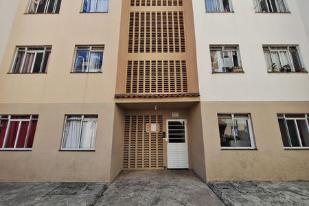 Fachada do bloco de apartamento para alugar com 2 quartos, 55m² em Jardim Ipanema, Santo André