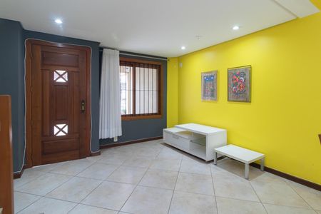 Sala de casa para alugar com 3 quartos, 250m² em Guarujá, Porto Alegre