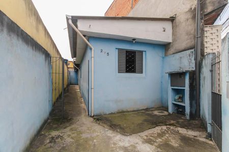 Garagem de casa para alugar com 2 quartos, 60m² em São Rafael, São Paulo
