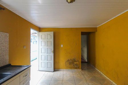 Sala/Cozinha de casa para alugar com 2 quartos, 60m² em São Rafael, São Paulo