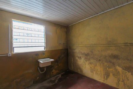 Área de Serviço de casa para alugar com 2 quartos, 60m² em São Rafael, São Paulo